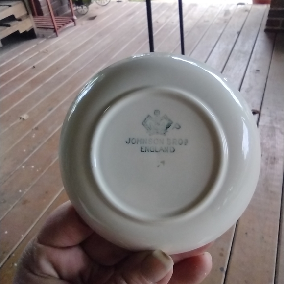 Johnson Bros Friendly Village Butter Pat - Picture 4 of 4